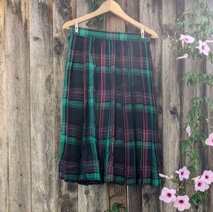 Liz Claiborne plaid skirt